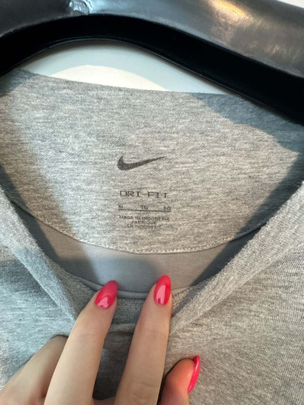 Nike Dri-Fit Heather Gray Small Swoosh Logo T-Shirt Size XL - Picture 3 of 6